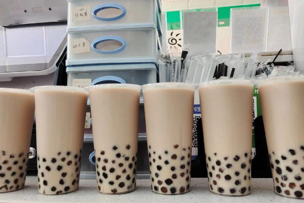 王哈哈奶茶店加盟