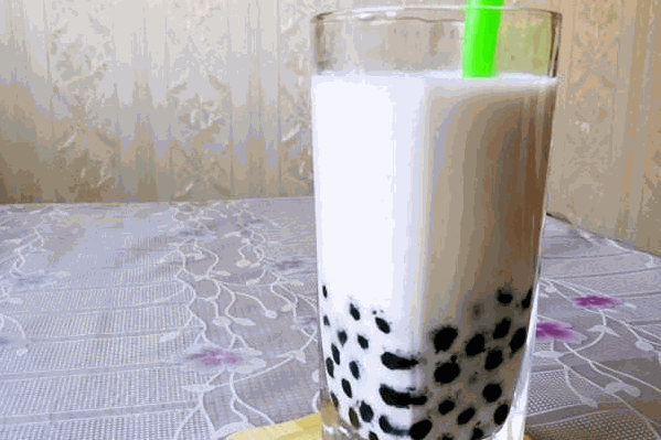 【杯杯好奶茶】