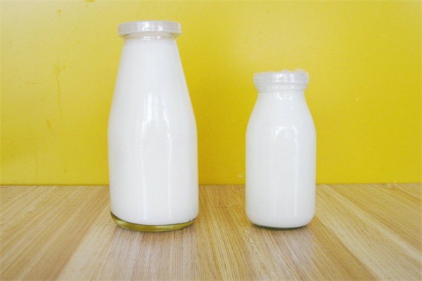 【巴氏鲜牛奶】