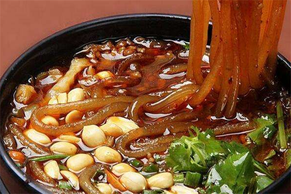 漫动作酸辣粉