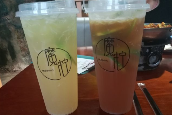 精典泰迪的奶茶铺