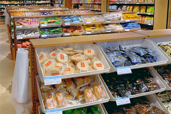 【小周零食屋】