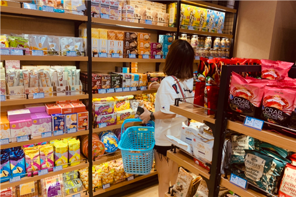 【小熊蜀黍零食店】