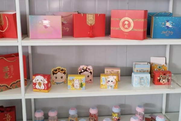 【吉来宝喜饼】