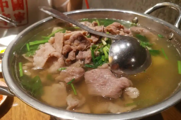 【冯三孃跷脚牛肉】