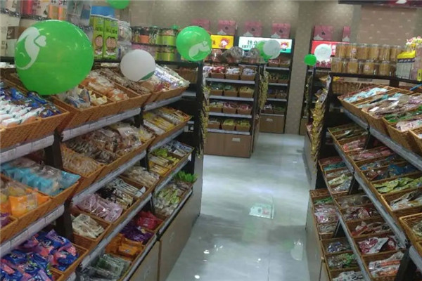 【好多零食店】