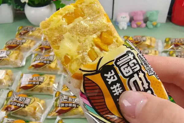 【笨笨熊零食】