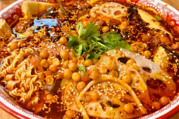 【小钦差冒菜】