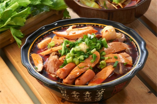 小巷里冒菜加盟费多少钱？加盟怎么样