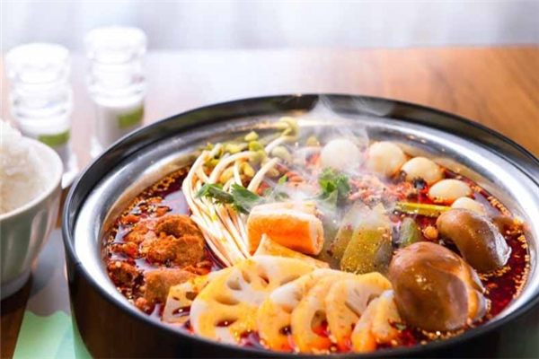 【小红帽冒菜】