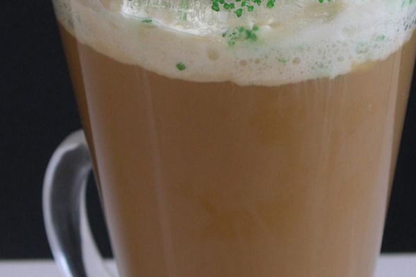【皮皮奶茶】