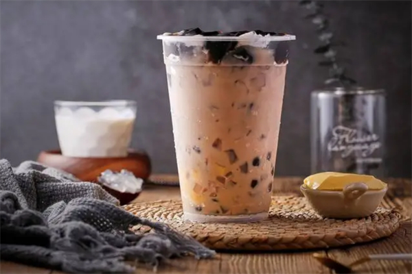 【七百嘻嘻奶茶】