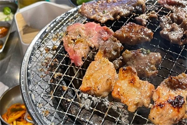 【金鼎牛烤肉】