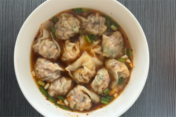 桦姐私房馄饨店