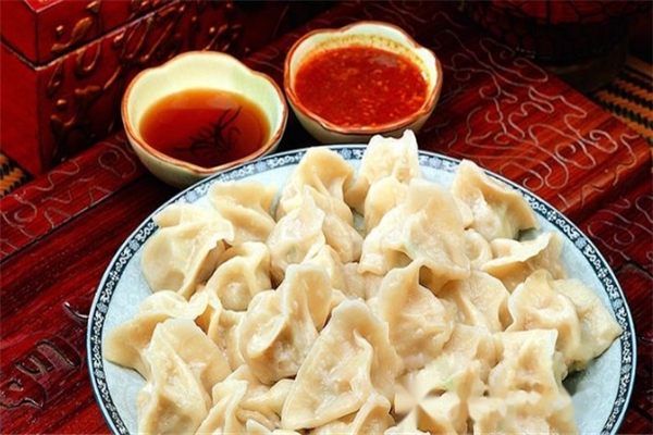 饺佼者手工现包水饺