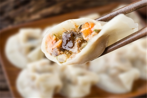 饺满福现包水饺