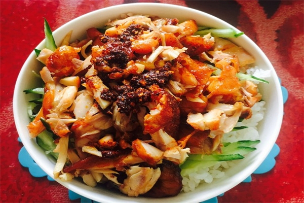 丫丫烤肉拌饭加盟