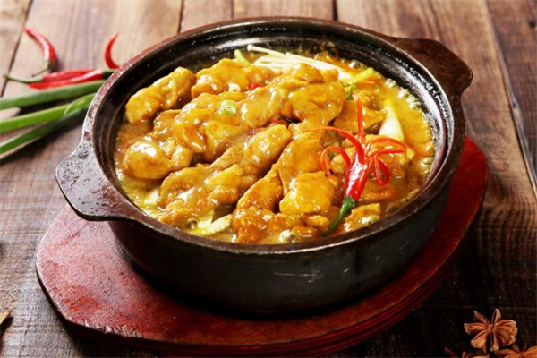 蓉椒小鸡小鱼石锅煲加盟