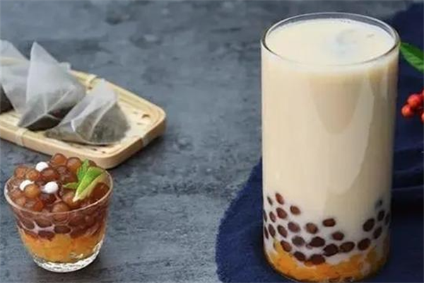 【贪杯奶茶】