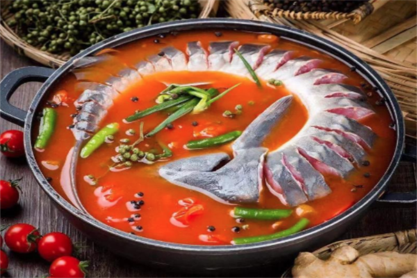 【都匀苗家酸汤鱼】