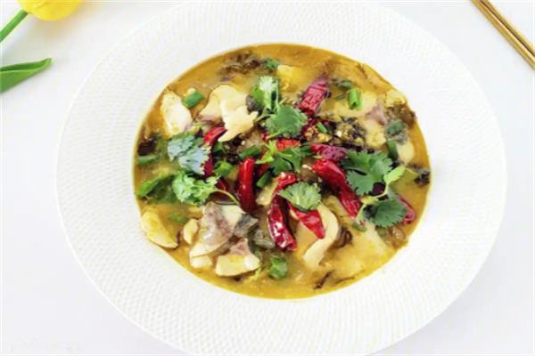 【鱼布斯一人一份酸菜鱼】