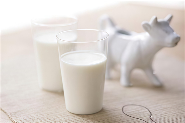 【天然牧场鲜奶吧】