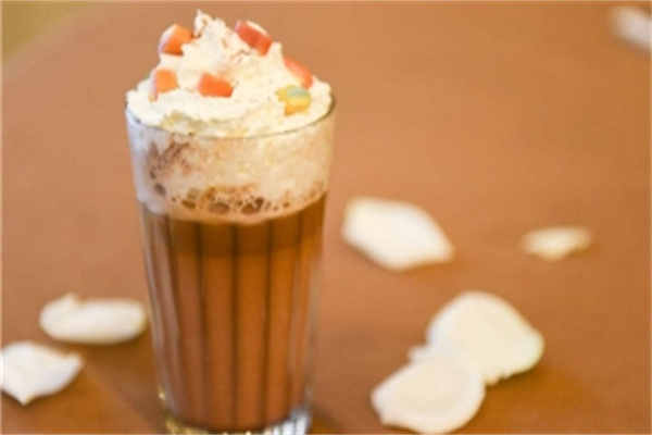 【约在路上奶茶】