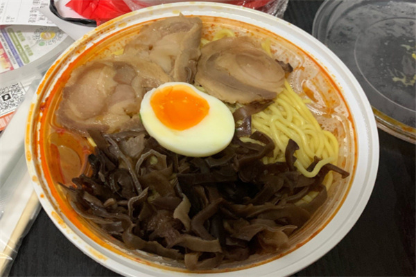 花美男拉面馆
