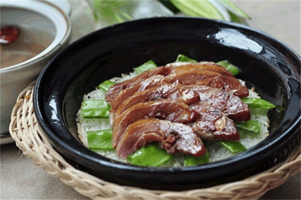 功夫食神煲仔饭