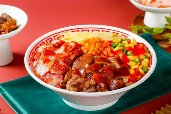 老柴枝猪脚饭加盟多少钱