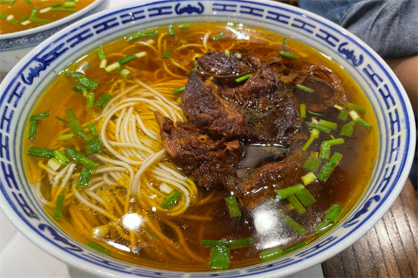 祖父家大碗牛肉面