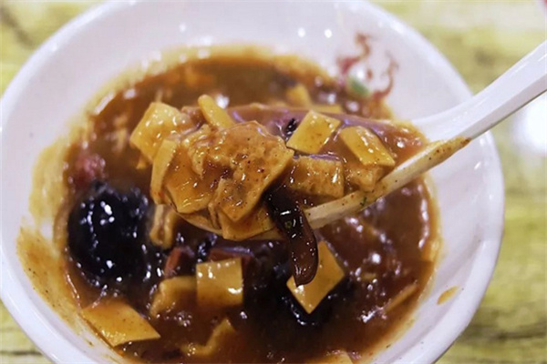 料八珍牛肉胡辣汤