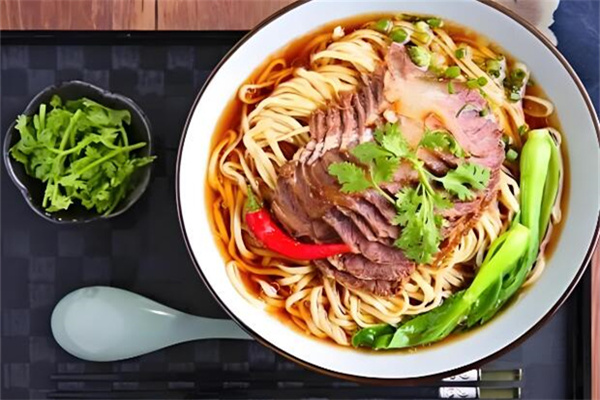 小牛娘牛肉面馆