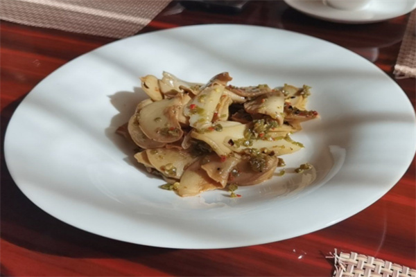 四季餐饮