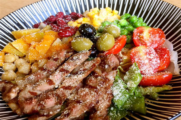 美国查理餐厅