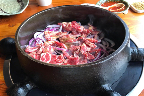 佳木斯龟锅烤肉