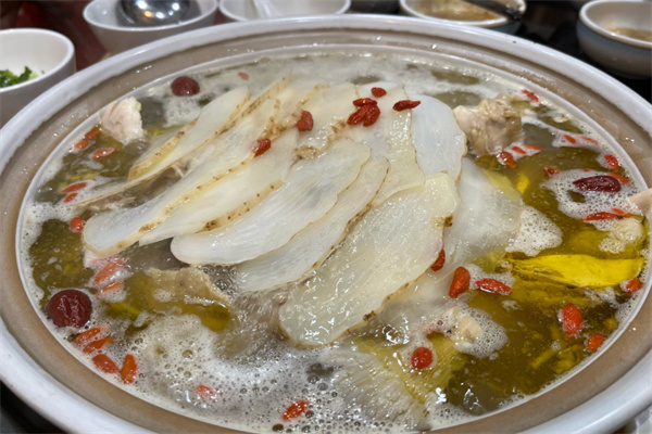 天麻羊肉汤