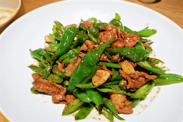 很下饭辣椒炒肉