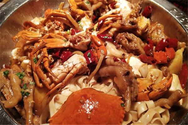 摩能肉蟹煲