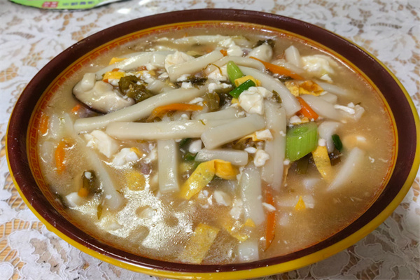 小草帽豆腐汤年糕