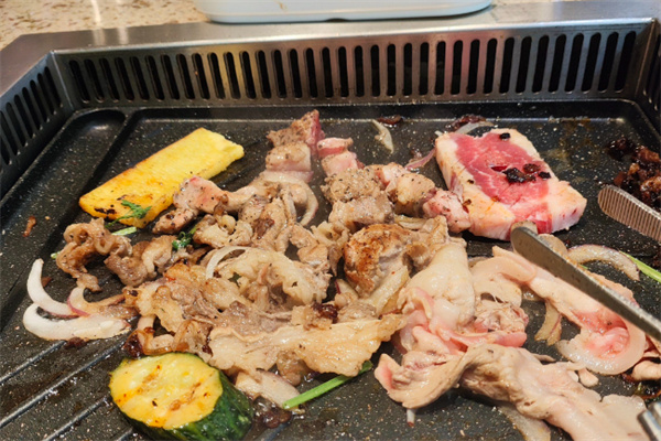 春艳自助烤肉
