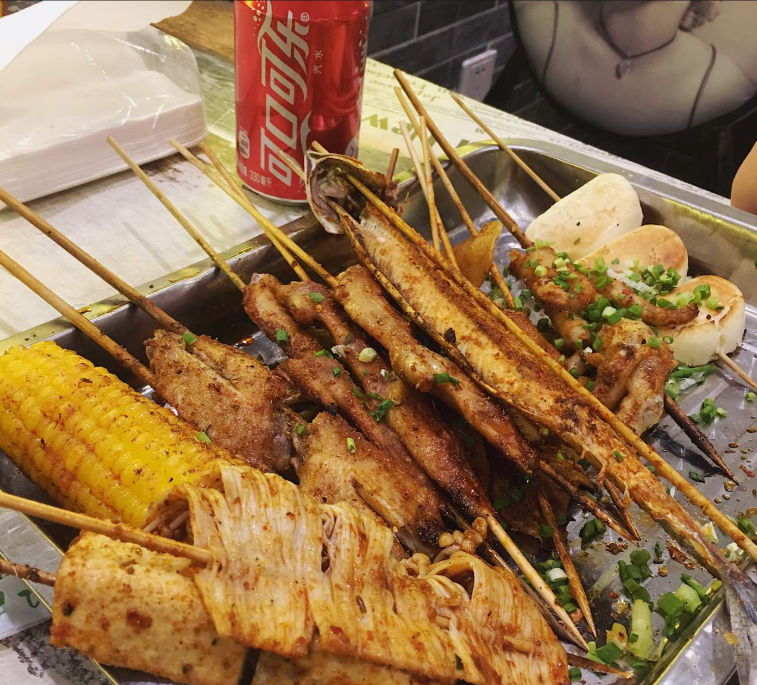 熊记海鲜烧烤是加盟店吗