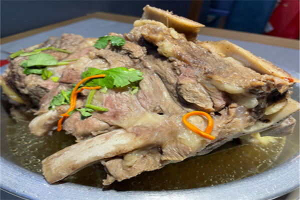 大骨牛肉汤