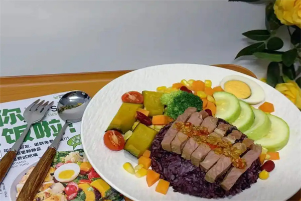 木桑轻食健身沙拉