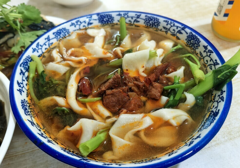 牛春花板面加盟费多少钱