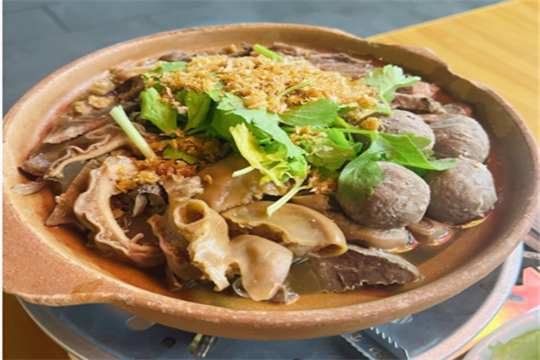 姜记牛杂汤