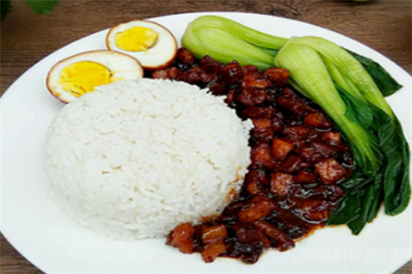 小马哥卤肉饭