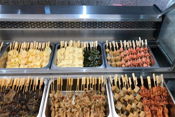 梁小小藤椒串串