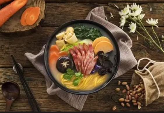 巴老翁麻辣烫加盟费多少