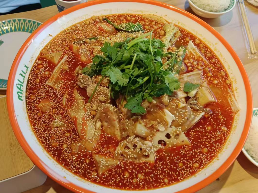 马丽丽麻辣香锅加盟费多少